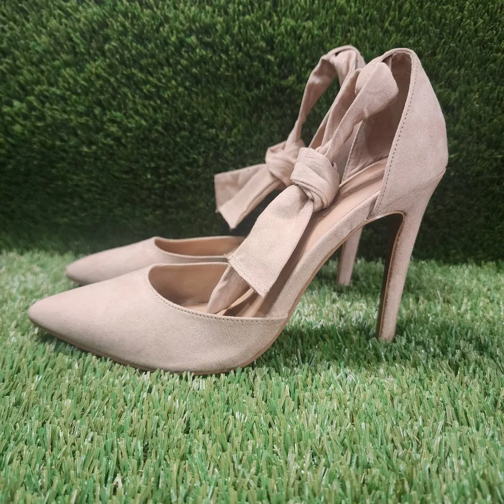 EVA MENDES Suede Tan Pointy Wrap Up Heels in Excellent Condition - Picture 2 of 4